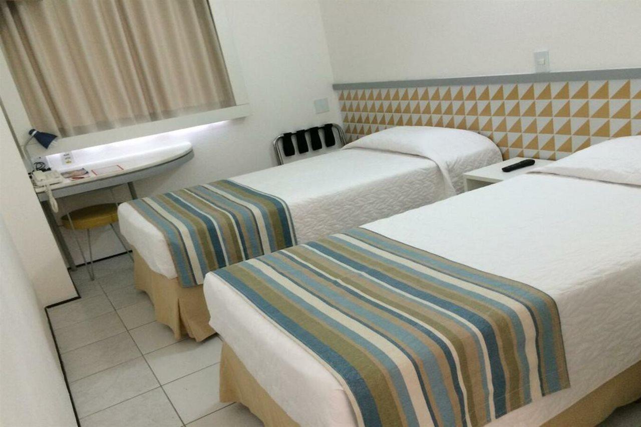 Ibis Budget Salvador Bagian luar foto