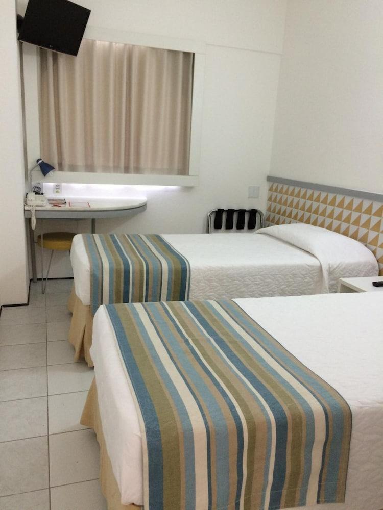 Ibis Budget Salvador Bagian luar foto
